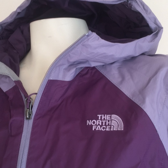 The North Face windbreaker Jacket - Picture 2 of 2